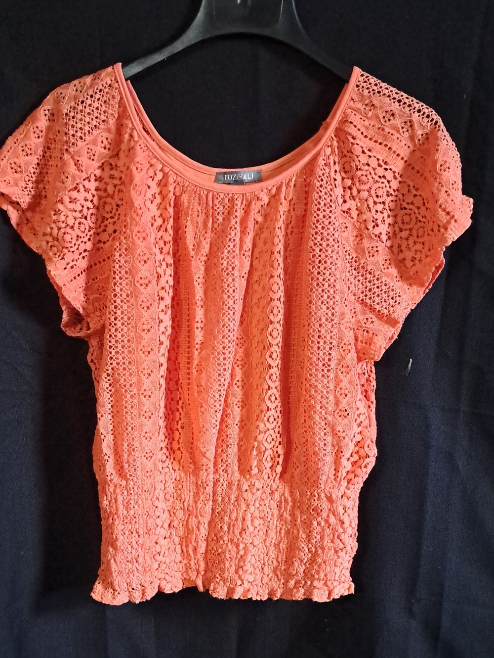 Roz & Ali Coral Crochet Flutter Sleeve Top